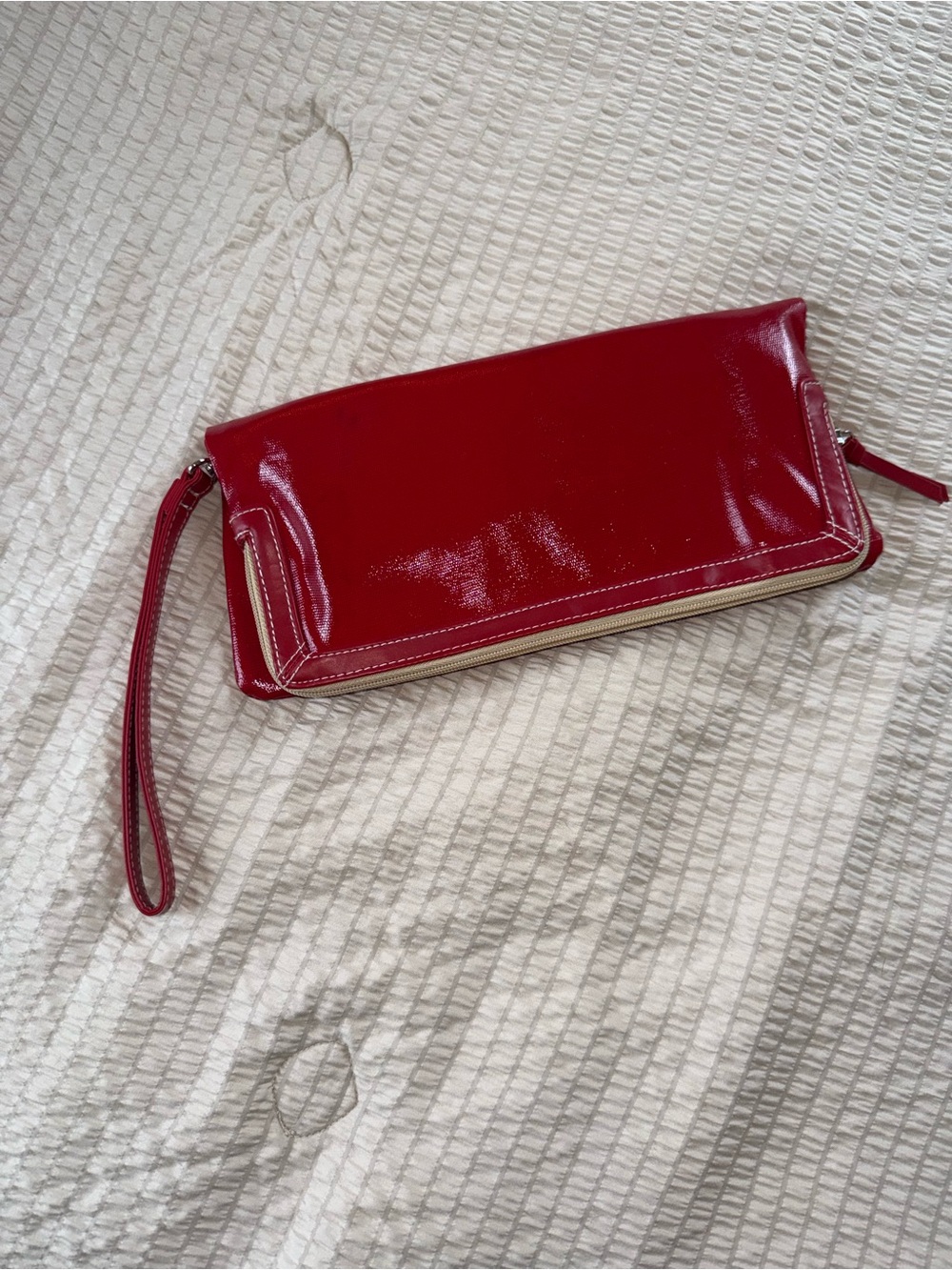 CLAVA Red Patent Folded Clutch Wristlet